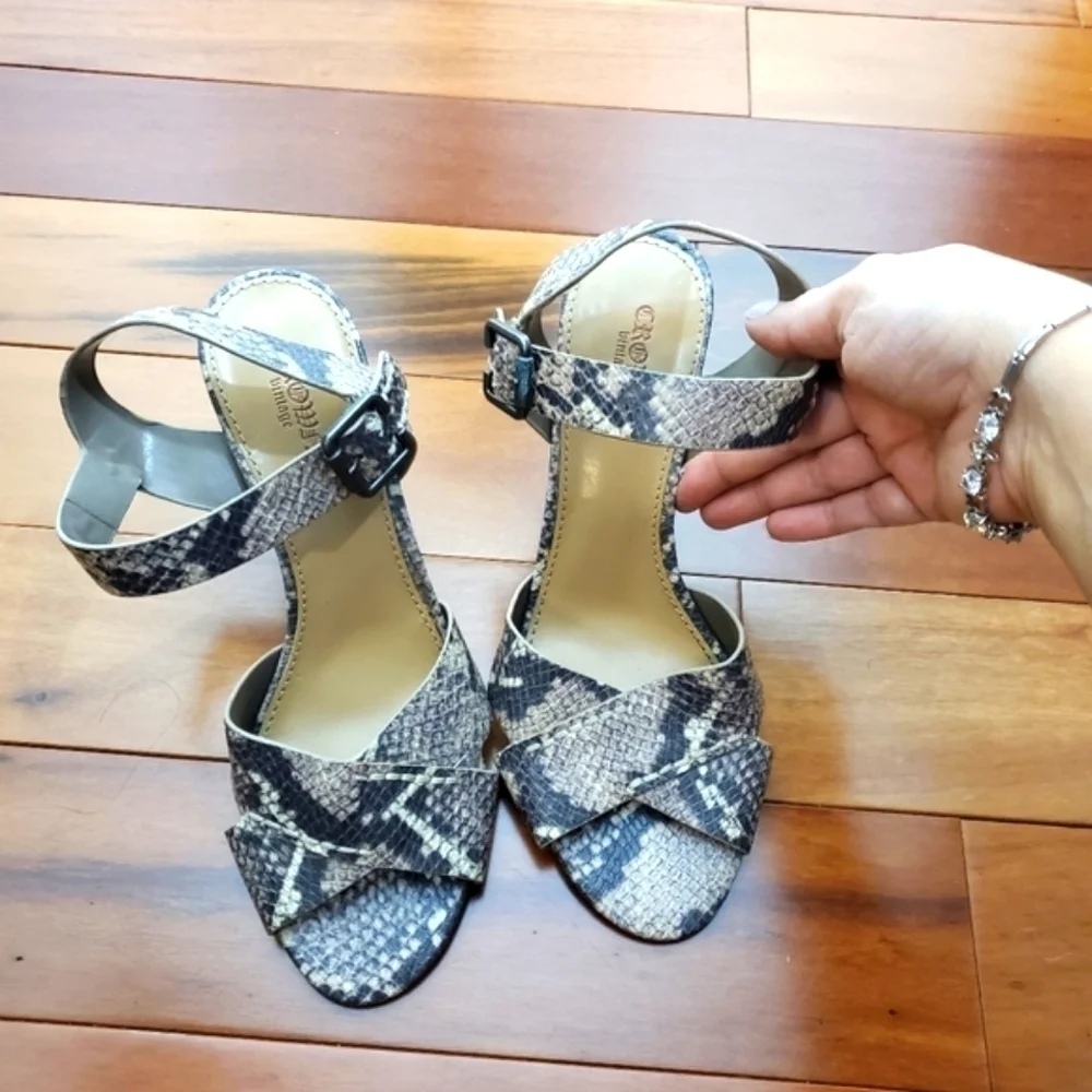 Crown Vintage snake skin Black And White Chunky sandals Size 7.5 - Picture 8 of 11